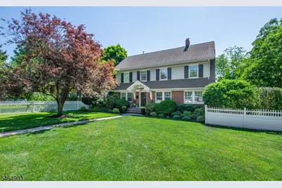 331 Grove St, Montclair, NJ 07042 - Photo 3