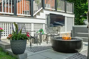 331 Grove St, Montclair, NJ 07042 - Photo 7