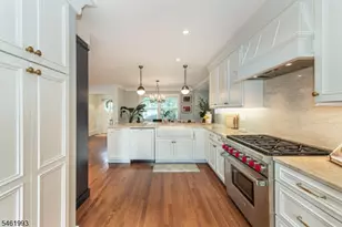 331 Grove St, Montclair, NJ 07042 - Photo 11
