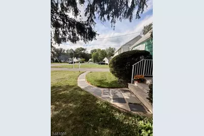 206 Delacy Dr, North Plainfield, NJ 07060 - Photo 3