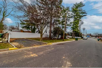 15 N River View Ave, Edison, NJ 08817 - Photo 13