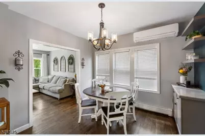 555 E Maple Ave, Woodbridge Township, NJ 07095 - Photo 9