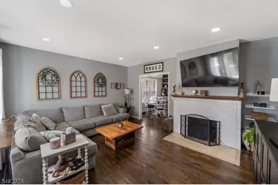 555 E Maple Ave, Woodbridge Township, NJ 07095 - Photo 5