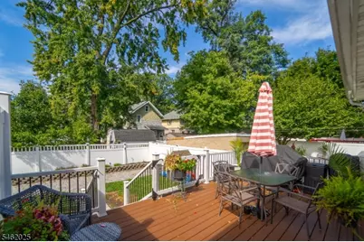 555 E Maple Ave, Woodbridge Township, NJ 07095 - Photo 27