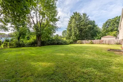 8 John St, Lincoln Park, NJ 07035 - Photo 3