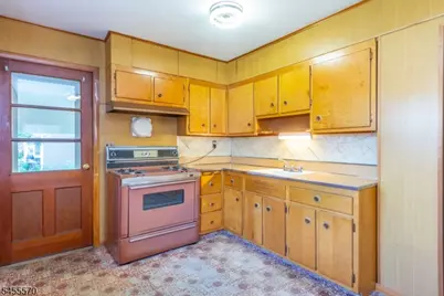 8 John St, Lincoln Park, NJ 07035 - Photo 9