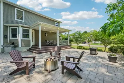 23 Chicopee Dr, Wayne, NJ 07470 - Photo 3