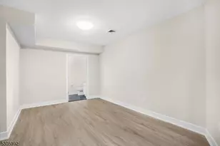 42 Spring St, Morristown, NJ 07960 - Photo 9