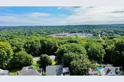 186 Macdonald Dr, Wayne, NJ 07470 - Photo 23