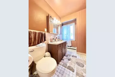 17 Andrew Ct, Bloomfield, NJ 07003 - Photo 7