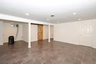 293 Cherry Hill Rd, Mountainside, NJ 07092 - Photo 19