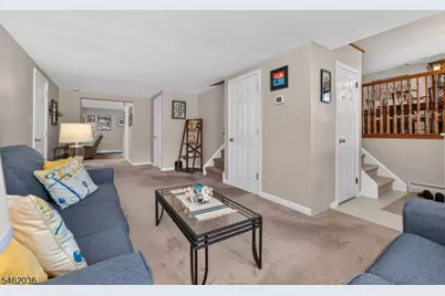 810 Lynwood Street, Raritan, NJ 08869 - Photo 3