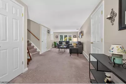 810 Lynwood Street, Raritan, NJ 08869 - Photo 5
