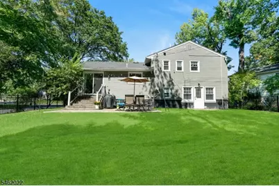 2 Tuers Pl, Montclair, NJ 07043 - Photo 31