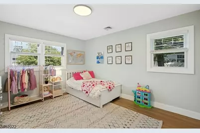 2 Tuers Pl, Montclair, NJ 07043 - Photo 13