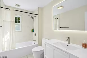 2 Tuers Pl, Montclair, NJ 07043 - Photo 17