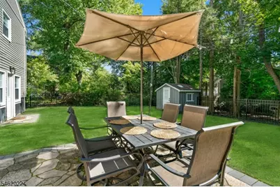 2 Tuers Pl, Montclair, NJ 07043 - Photo 27