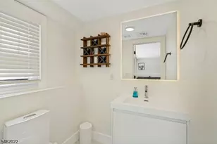 2 Tuers Pl, Montclair, NJ 07043 - Photo 21