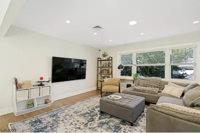 2 Tuers Pl, Montclair, NJ 07043 - Photo 3