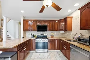 18 Clark Ct, Bernards Township, NJ 07920 - Photo 7