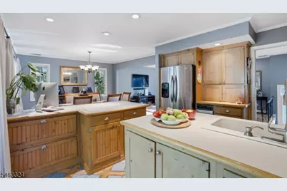 10 Rosemere Ave, West Caldwell, NJ 07006 - Photo 7
