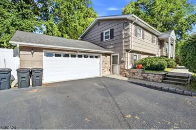 10 Rosemere Ave, West Caldwell, NJ 07006 - Photo 23