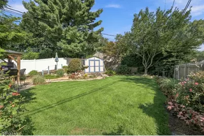 537 Wills Rd, Roxbury Township, NJ 07850 - Photo 31