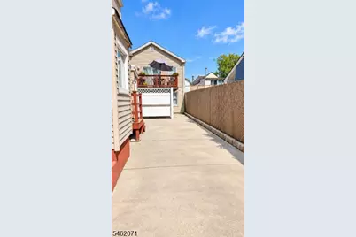 140 South St, Newark, NJ 07114 - Photo 9