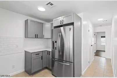 700 4th Ave, Elizabeth, NJ 07202 - Photo 3