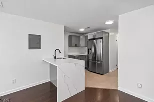 700 4th Ave, Elizabeth, NJ 07202 - Photo 5