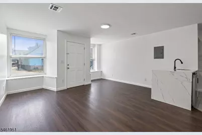 700 4th Ave, Elizabeth, NJ 07202 - Photo 1