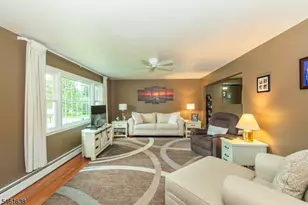 29 Thistle Ave, Vernon Twp., NJ 07418 - Photo 5