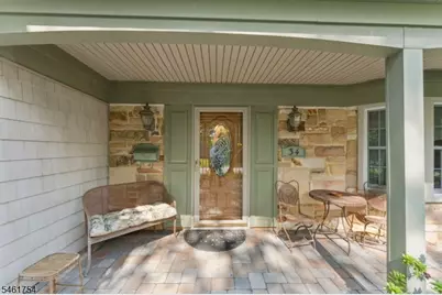 34 Hughes Rd, Franklin Township, NJ 08873 - Photo 3