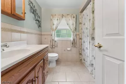 34 Hughes Rd, Franklin Township, NJ 08873 - Photo 31