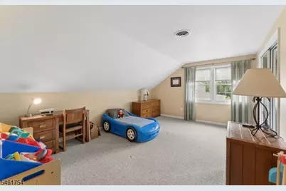 34 Hughes Rd, Franklin Township, NJ 08873 - Photo 27