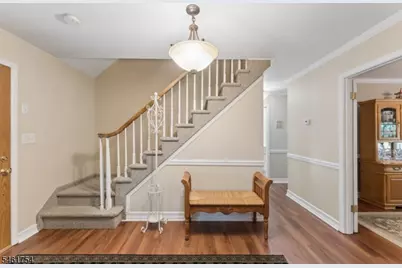34 Hughes Rd, Franklin Township, NJ 08873 - Photo 7