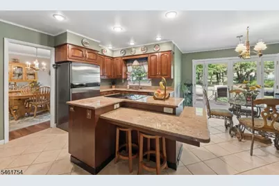 34 Hughes Rd, Franklin Township, NJ 08873 - Photo 15