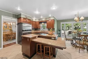 34 Hughes Rd, Franklin Township, NJ 08873 - Photo 15