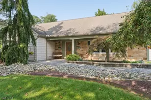 34 Hughes Rd, Franklin Township, NJ 08873 - Photo 5