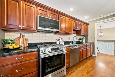 61 Geoffrey Way, Wayne, NJ 07470 - Photo 11