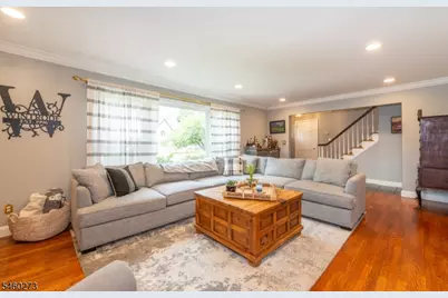 66 Darlington Dr, Wayne, NJ 07470 - Photo 5