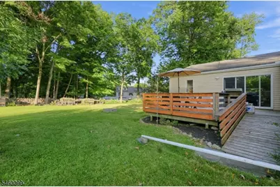 22 Dartford Rd, Parsippany, NJ 07950 - Photo 29