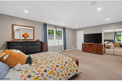 22 Dartford Rd, Parsippany, NJ 07950 - Photo 11