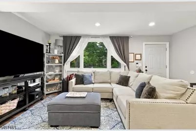544 Brooklyn Mountain Rd, Hopatcong, NJ 07843 - Photo 5