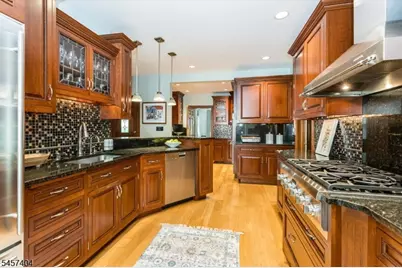 174 Highland Ave, Montclair, NJ 07042 - Photo 19