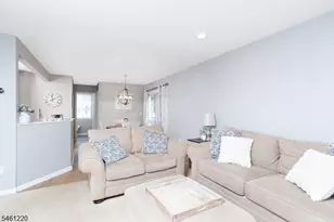102 Connelly Ave, Mount Olive, NJ 07828 - Photo 9