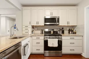 11 Vreeland Ct, Sayreville Boro, NJ 08872 - Photo 7