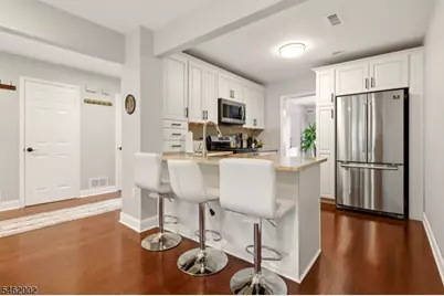 11 Vreeland Ct, Sayreville, NJ 08872 - Photo 9