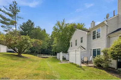 11 Vreeland Ct, Sayreville, NJ 08872 - Photo 23