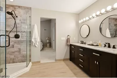 11 Vreeland Ct, Sayreville, NJ 08872 - Photo 19